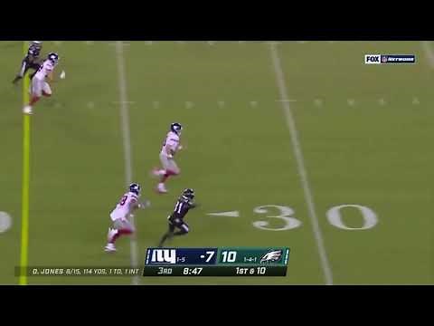 Daniel Jones Trips on 80-yard Run | Giants vs. Eagles 2020 Highlights