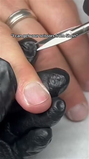 Experience the difference with KB Curved Cuticle Scissors ✂️ 💅🏼