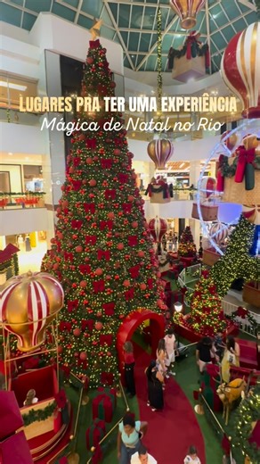 Dayana Soares & Wesley | TRAVEL 🛩️ VIAGEM on Instagram: "🎄 NATAL NO RIO 2025 -onde ver as melhores decorações ✨ Árvore da Lagoa Voltou depois de 5 anos! Com 60 m e 20 km de luzes LED. ⏰ Acesa: 19h–0h (sex/sáb até 1h). -Até 06/01/26 -No entorno: feira, food trucks, shows e Casa do Papai Noel (sáb/dom 17h–22h). ✨ Árvore de Botafogo (Enseada) 80 m, show de luzes a cada 30 min. ⏰ Acesa: 19h–0h. 📅 Até 6/01. 🎆 Fogos sábados e domingos às 19h. 🎤 Programação cultural nos fins de semana. ✨ BarraShop