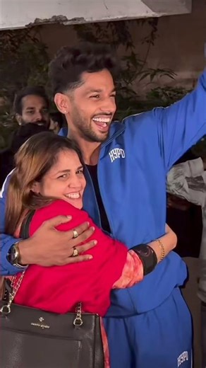 Baseer Ali ko Mila fans ka pyaar/ Bigg boss 19