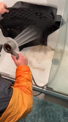 What happens when engineers obsess over water pressure? This. At Novoshp, we believe the secret to healthier, more hydrated skin isn’t another expensive cream — it’s your water. Hard water damaging your fixtures, tangling your hair, and irritating your skin? This simple 3-minute upgrade has helped thousands of families finally enjoy their showers again. The Novo Filtered Showerhead delivers powerful pressure and cleaner water from the very first use. Engineered with precision technology to maint