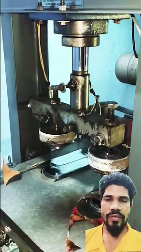 Leaf plate making machine 😱 #machine #woodworking #wood #electronic #electrical #viralvideo