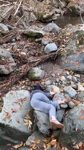 When Embarrassment Hurts More 😅 #OopsMoment #SoEmbarrassing#shorts