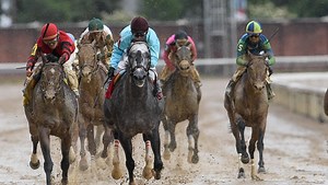 Oaks Day | Bird Song maintains early lead to win Grade 2 Alysheba Stakes