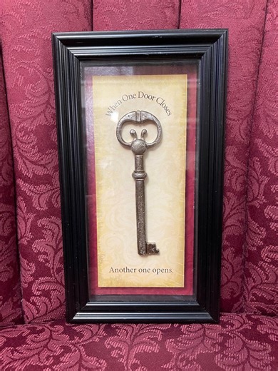 Vintage 1990’s Shadow Box With the Key “ When One Door Closes,another One Opens “.about 12”x 7”. Very Light Weight ( Plastic Frame). - Etsy