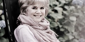 Linda Ronstadt to be Awarded the Hispanic Heritage Legend Award