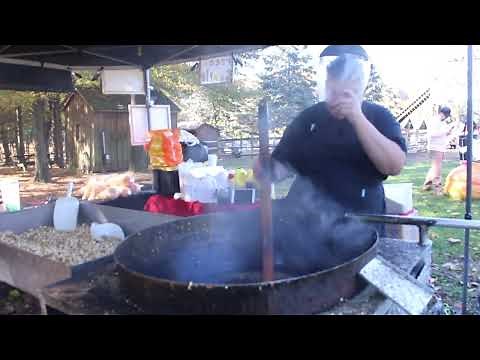 How to make the perfect batch of caramel corn using your kettle corn machine . . . and Glazepop!!