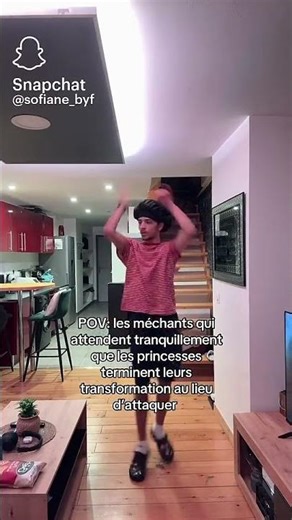 tu connais cette musique 🤣 #2026short #humour #inox #memes #funny #chien #twitch #memefras #humor