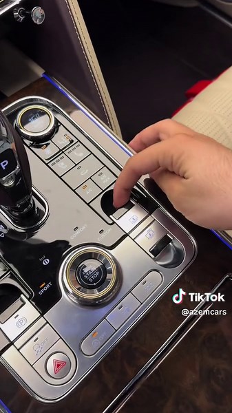 2022 Bentley Flying Spur Luxury Car Review