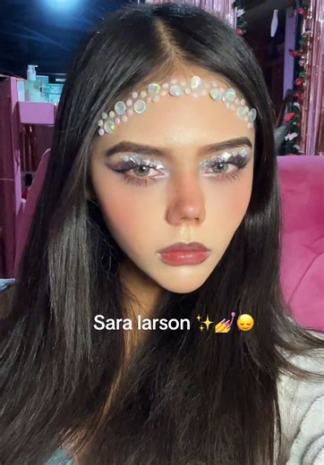 Sara Larson: Makeup Hacks with Friends 💅✨