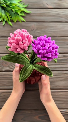 DIY Chrysanthemum Craft Tutorial Using Chenille Stems