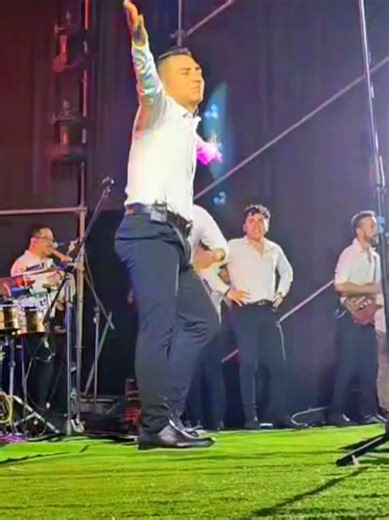 #musicaperuana🇵🇪 #stringkarmaenconcierto🎤🎤🎶🎶🇵🇪 #carnavalescajamarquinos #carnavalescajamarquinos💃❤️ #musicacajamarquina @BB’ Clean