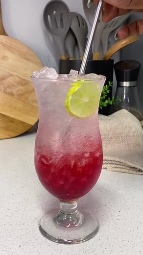 Here’s how to enjoy your weekend from home, make this simple mocktail and chill. So easy to prepare, have some friends over and watch movies while sipping on this.You can add some alcohol if you want. I hope you try this 😁 #weekend #mocktails #cocktails #Mealswithabi #explore #explorepage #nigerianfoodblogger | mealswithabi