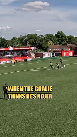 Sweeper keeper 🫡 #goalkeeper #neuer #football #soccer | TrainEffective