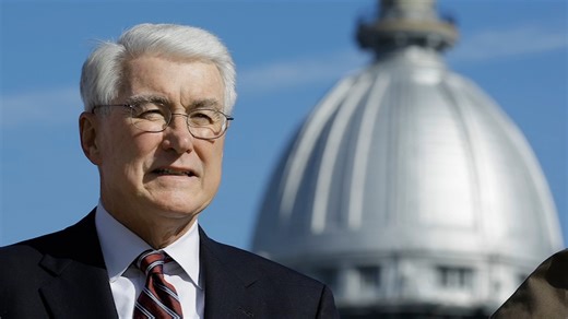 Former Illinois Governor Jim Edgar laid to rest following funeral services