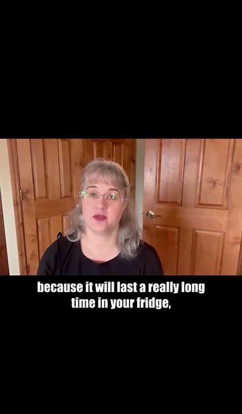 32 reactions | Secret To Storing Lettuce 3 WEEKS - Lettuce Storage...