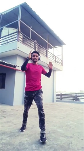 Toe touch (hamstring stretch)#basicworkout