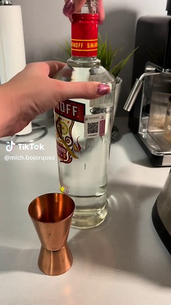 Deliciosa Receta de Smoothie de Mango y Vodka Tamarindo