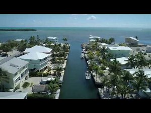 1121 Heron Rd Key Largo FL 33037 Waterfront House 3 bed +den l 2 BA l 2556 Sqft l Florida Keys