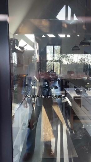 It’s like you’re my mirror oh ohhhhh