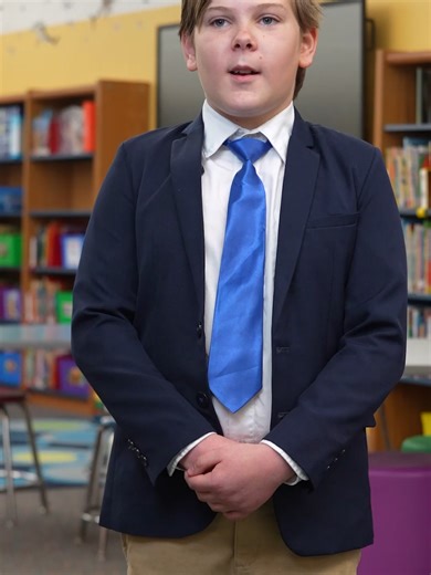 🌟 Smiles, laughter, and a little learning magic! Watch the students of Freedom Elementary show their appreciation! From the gym to the library, our students are full of gratitude for their teachers! 💛📚 As Owen said, “My teacher helps me, by... he will give me different strategies to help me figure out that question.” 🌟 ¡Sonrisas, risas y un poco de magia para aprender! ¡Mira cómo los alumnos de la escuela primaria Freedom muestran su agradecimiento! Desde el gimnasio hasta la biblioteca, ¡nu