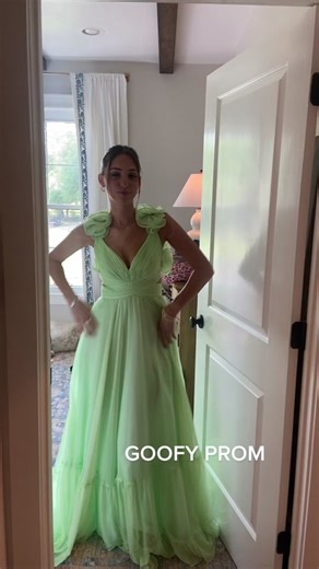 Stunning Junior Prom Dress Try-On Experience