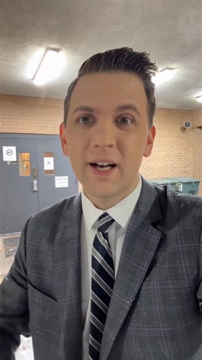 Our last big snow bands are here in OKC. It’s snowing good here at 4AM. Snow will be out by daybreak here in OKC | Meteorologist Joseph Neubauer KOCO