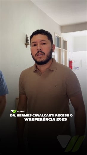 WINFORMS - BLOG DE NOTÍCIAS on Instagram: "Segue uma versão neutra, usando apenas o nome Hermes, para acompanhar o vídeo: ⸻ Dr. Hermes recebeu a placa do WREFERÊNCIA 2025, um reconhecimento que destaca personalidades que se sobressaem pelo trabalho, dedicação e contribuição para a comunidade de Juazeirinho. A homenagem simboliza o respeito, a credibilidade e o impacto positivo construídos ao longo de sua trajetória, reforçando a importância de quem faz a diferença no dia a dia da população. WREF