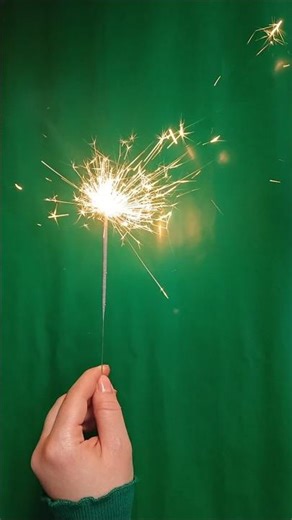 striking matches: sparklers #asmr 🎆 зажигаю спички: бенгальские огни #асмр