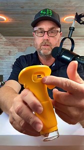 8.4K views · 20K reactions | Throw away the boring old toys.笠 And try this new educational mini-microscope! The go-to for ditching screens and igniting your kid’s love for science and nature, all while learning about the micro world!  ✅ No screens, just cool discoveries! ✅ Develop a love for science! ✅ Get out in nature! Start exploring today! https://www.equivalentm.com/products/pocket-microscope | Equivalentm= | Facebook