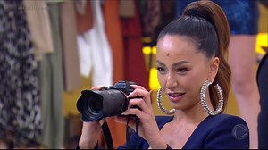 As divas Sabrina Sato e Fernanda Mota viram diretoras de um ensaio e ajudam Noemi e Israel a realizarem seu grande sonho no mundo da moda 🤩 Ficou incrível! | Hora do Faro