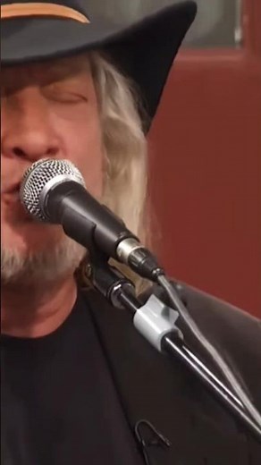 Just A Swingin' | John Anderson Live #JohnAnderson #Fiddle