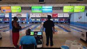 rollin_up_dat - Carve the whole lane!! Mean drift left!!