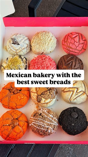 Mexican bakery with fresh baked sweet breads 🍞 @mypanecito in Orange, California is a popular bakery serving up really good conchas, cakes & coffee. Their conchas are fresh baked in batches through out the day and they have a large variety of them on the menu. There’s the traditional flavors but also more creative flavors. They got pumpkin spice, cookie butter, oreo, nutella, strawberry, cinnamon conchas and more 😋 The sweet breads here are very good and it’s a great spot if you’re looking to 