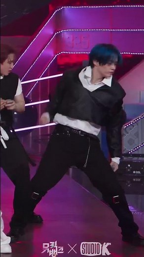 💜#KpopManiaEdit💜Experience Stray Kids' Lee Know in "Ceremony" FanCam! 🎶✨