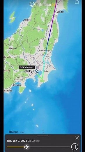 Flight path of #JL516 before catching fire while landing at Haneda. #flightradar24 #crash