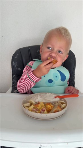 Blueberry muffins unlocked 🔓 #mom #moms #blw #babyledweaning #babyfood