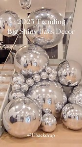🪩🤍🖤Party Decors | Silver Big Shiny Balls🫧 🪩 | @ubackdrop @ubackdropforevent 📸 | @balloonacyboston #eventplanner #eventdecorator #sculpture #partydecor #artgallery #oddlysatisfying #artist #Artstudio #artinstallation #ubackdrop #bigshinyball #balloonartist #bigshinyballs #bubbles #ubackdrop | Ubackdrop
