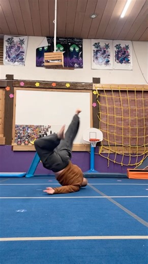 Basic falls: Learning safe and controlled ground techniques