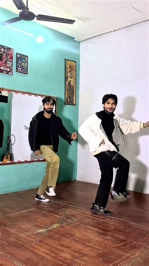 FTB DANCE ACADEMY on Instagram: "Aankhein Khuli Dance Moves @xaifi___sameer_06 @me__vineet_ . . . . . . #foryou #insagram #trendingreels #dance #reelsinstagram"