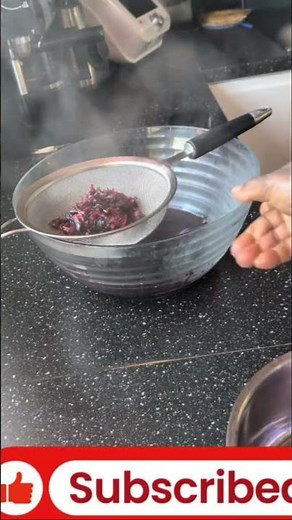 Hibiscus tea that naturally reduces triglycerides #health #herbaltea #wellbeing