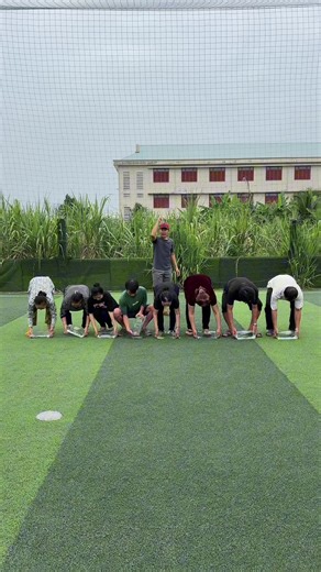 Trò Chơi Cầm Nước Đá Lâu Nhất Nhận Thưởng Hấp Dẫn