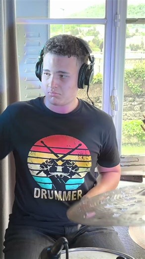 15-Year-Old Drummer KILLS This Vincen García Groove 🔥