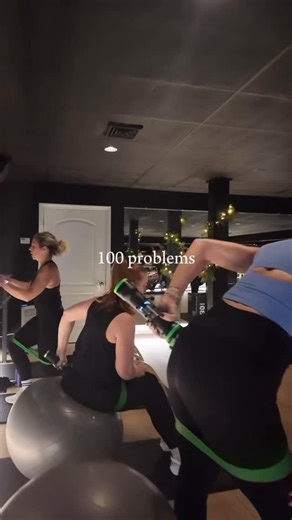 Stretch Strategy By Jenna on Instagram: "When the @rapidreleasetech recovery station hits 🫡 #stretchstrategybyjenna #stretchstrategy #assistedstretching #mobilitymatters #assistedstretch #stretchtherapy #redlighttherapy #selfcare #cuppingtherapy #stretch"