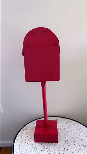 Festive Letterbox 📫 DIY Craft for the Holidays with Makedo