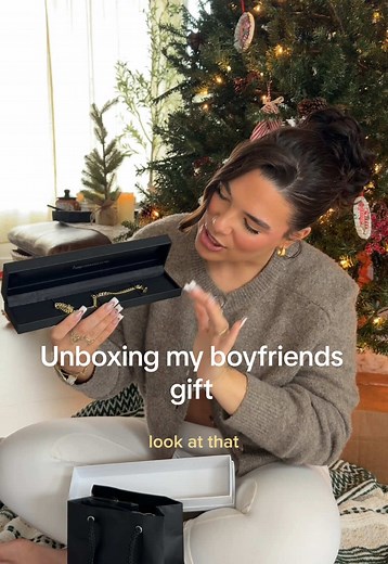 unbox my boyfriends gift with me 🥹💌 he loved his solid gold Cuban link bracelet