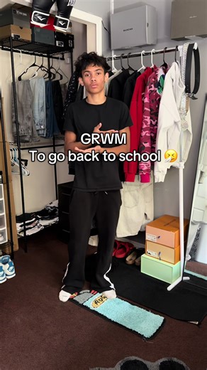 Back to School Outfit Ideas with Graphic Tee