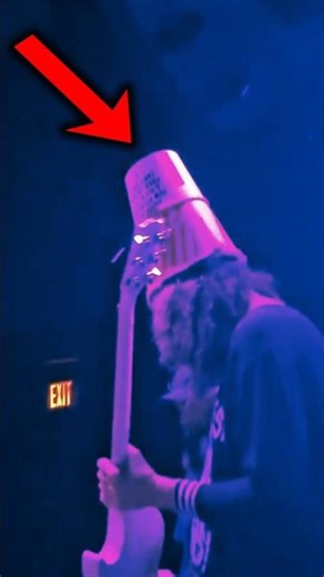 Buckethead puts a Bucket on his Bucket 🤘 #guitar #music #buckethead #shorts #funny #unmasked #gnr