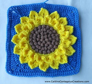 Crocodile Stitch Sunflower Square