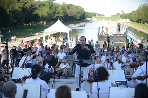 See a free Italian opera tonight at St. Bart’s Church